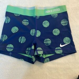 Nike Pro